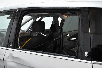 Ford Galaxy 2.3-16V Ghia picture 9