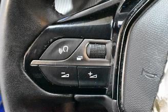 Peugeot 208 1.2 PT Allure Pack picture 30