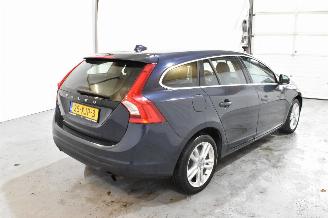 Volvo V-60 1.6 T3 Momentum picture 8