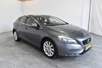 Avarii autoturisme Volvo V-40 1.6 D2 Momentum 2013/4