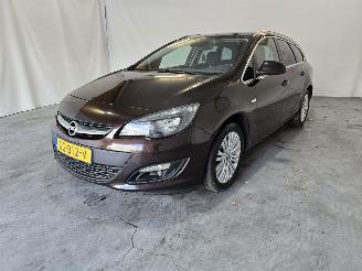 Opel Astra SPORTS TOURER picture 3