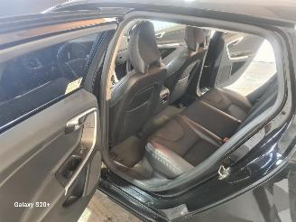 Volvo V-60 2.4 D5 Twin Engine Lease Edition picture 16