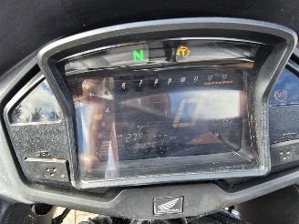 Honda VFR 800 VFR 800X Crossr. ABS picture 16