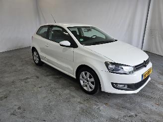 krockskadad bil auto Volkswagen Polo 1.2 TDI Trendline 2014/2