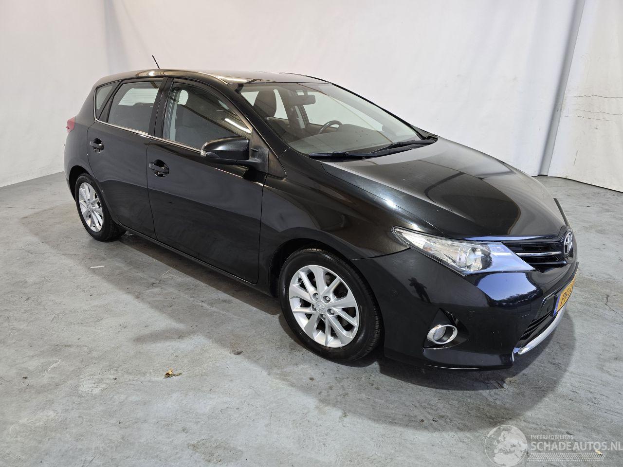 Toyota Auris 2.0D Bussines Pro