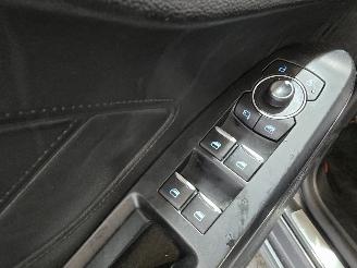 Ford Focus 1.0 EBH ST Line St. picture 25