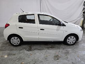 Mitsubishi Space-star 1.0 Entry picture 9