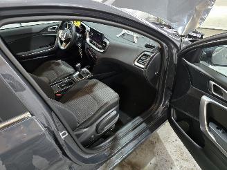 Kia Ceed 1.0 T-GDi Dynamic Line picture 17