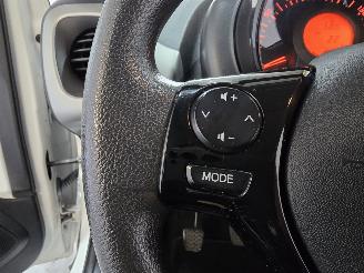 Peugeot 108 1.0 e-VTi Blue Lion picture 22