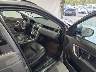 Land Rover Discovery Sport 2.0 TD4 HSE picture 16