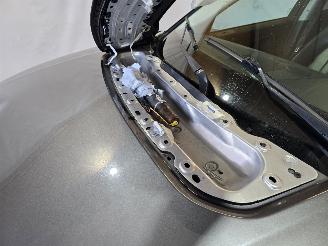 Land Rover Discovery Sport 2.0 TD4 HSE picture 11