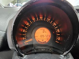 Toyota Aygo 1.0 VVT-i x-fun picture 20