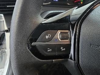 Peugeot 208 1.2 PureTech Active picture 26