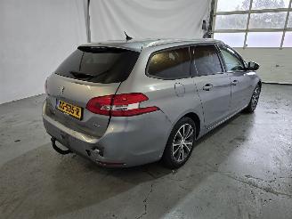 Peugeot 308 SW 1.2 PureT.Blue L. Ex picture 7