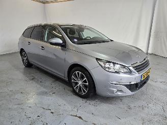 uszkodzony samochody osobowe Peugeot 308 SW 1.2 PureT.Blue L. Ex 2016/8
