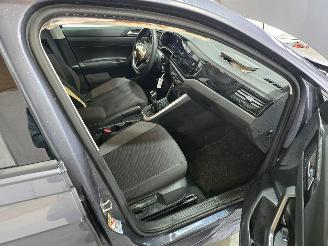 Volkswagen Polo 1.0 TSI Life picture 17