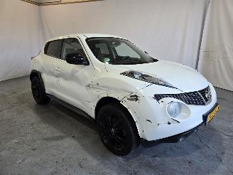 Vaurioauto  passenger cars Nissan Juke 1.6 Business Edition 2013/6