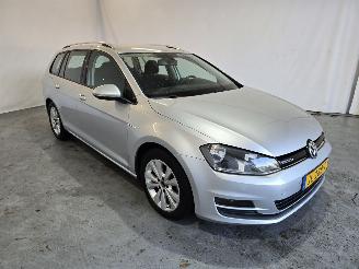 Damaged car Volkswagen Golf Variant 1.0 TSI Connected Series 2016/5
