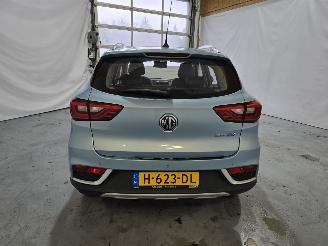 MG ZS EV Luxury 45 kWh picture 6