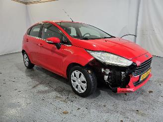 krockskadad bil auto Ford Fiesta 1.5 TDCi Titanium 2015/6
