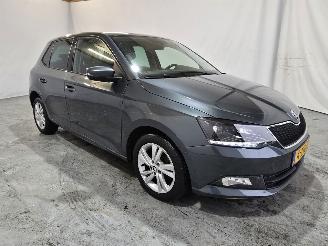 skadebil auto Skoda Fabia 1.2 TSI First Edition Ambition 2015/3