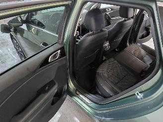 Kia Ceed 1.6 GDI PHEV DynamicPlusLine picture 25