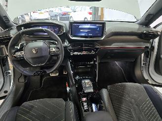 Peugeot 2008 1.2 Hybrid 145 GT picture 28