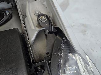 Mitsubishi Space-star 1.2 Cool+ picture 10