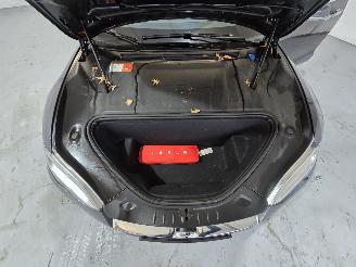Tesla Model S 75D Base picture 16