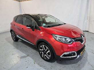 Coche accidentado Renault Captur 1.2 TCe Helly Hansen 2015/1