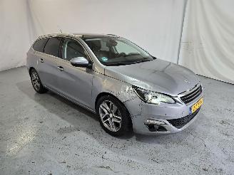 skadebil auto Peugeot 308 1.2 PureTech Blue Lease Premium 2015/4
