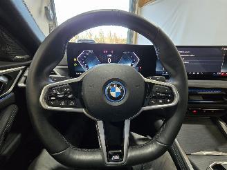 BMW i4 eDrive35 M SE 70 KWh picture 36