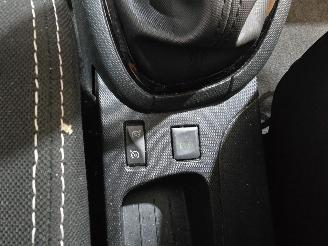 Renault Clio 1.5 dCi ECO Expression picture 31