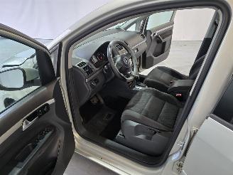 Volkswagen Touran 2.0 TDI Highline BlueMotion 7p. picture 23