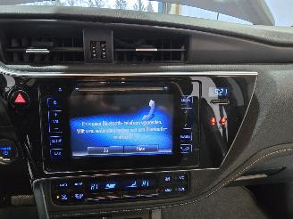 Toyota Auris 1.8 Hybr. Executive picture 30