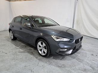 krockskadad bil auto Seat Leon 1.4 TSI eHybrid PHEV FR 2021/3