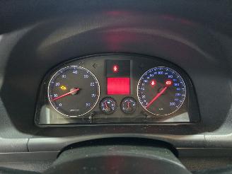 Volkswagen Touran 1.6-16V FSI Optive I picture 18