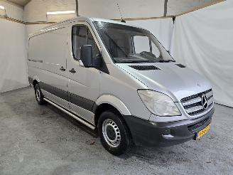 damaged passenger cars Mercedes Sprinter 311 2.2 CDI 366 HD DC 2007/4