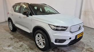 Voiture accidenté Volvo XC40 Recharge Twin Pro 2022/3