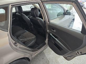 Kia Cee d 1.6 X-ecutive picture 18