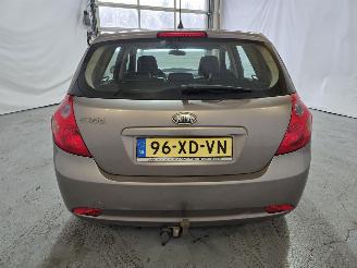 Kia Cee d 1.6 X-ecutive picture 6