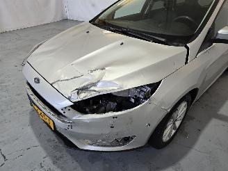 Ford Focus Wagon 1.0 Titanium picture 11