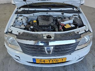 Dacia Logan 1.6 MPI Lauréate picture 14