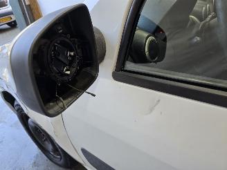 Dacia Logan 1.6 MPI Lauréate picture 12