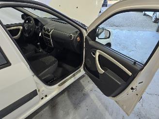 Dacia Logan 1.6 MPI Lauréate picture 16