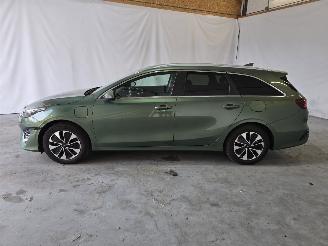 Kia Ceed Sportswagon 1.6 GDI PHEV DynamicPlusLine picture 4