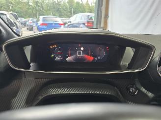 Peugeot 208 1.2 PureTech GT-Line picture 32