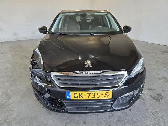 Peugeot 308 1.2 PureTech Style picture 2