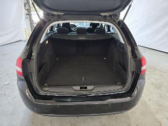 Peugeot 308 1.2 PureTech Style picture 17