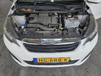 Peugeot 108 1.0 e-VTi Active picture 14